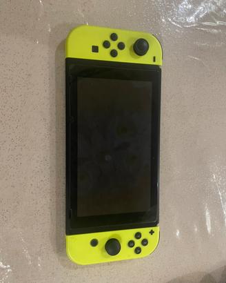 Nintendo Switch + accessori +caricatore originale