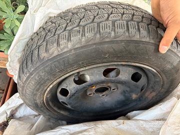 4 cerchi con gomme invernali Audi/vw