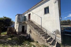 Rustico / Casale di 135 m² con 3 locali e box auto