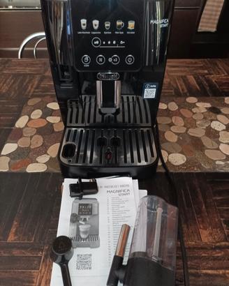 Macchina da caffè DeLonghi Magnifica start