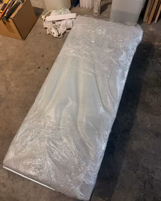 Tavolino in vetro temperato con struttura