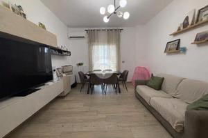 2 LOCALI A GIUGLIANO IN CAMPANIA