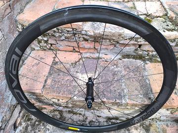 ruota anteriore roval clx 40