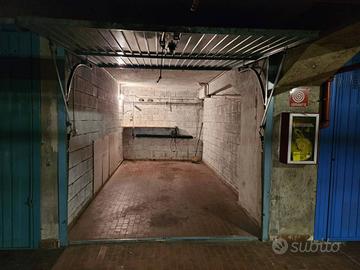Box / Garage di 15 m² a Milano