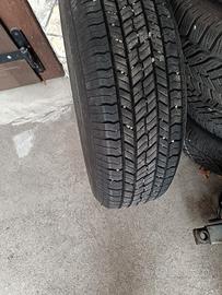1 pneumatico Yokohama 215/70 R16 100H
