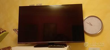 TV LED SMART Panasonic 43 pollici USATO