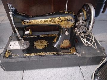 Macchina per cucire Singer anni 50