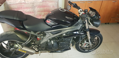 Triumph speed triple 1050 s