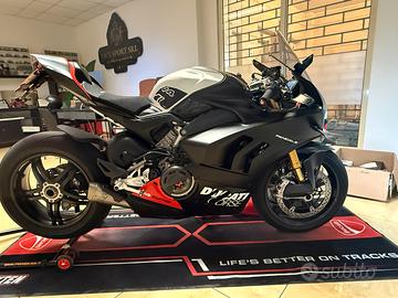 Panigale v4 sp2 v4 s