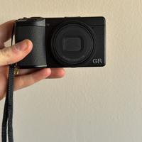 Ricoh GR IV