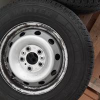 215 70 15  gomme invernali 