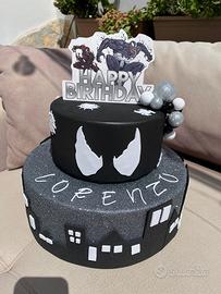 Torta scenografica fatta a mano Venom