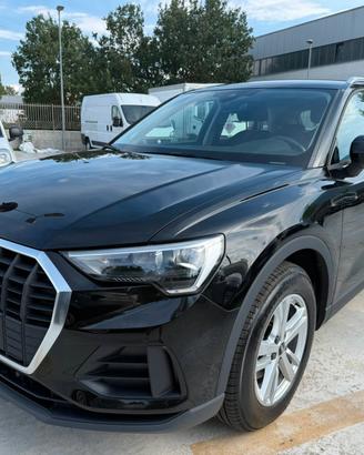 Audi Q3 2.0 TDI 150CV Stronic