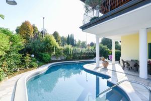 TRILOCALE RISTRUTTURATO CON PISCINA