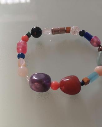 Bracciale magnetico con pietre