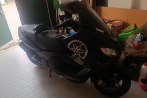 Scooter Yamaha T Max 