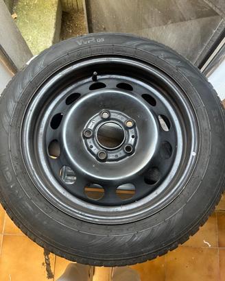 Set 4 Ruote Invernali Nokian Complete