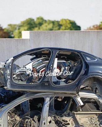 Scocca per taglio lamierati Renault Arkana 2022