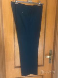 Pantalone classico con pences