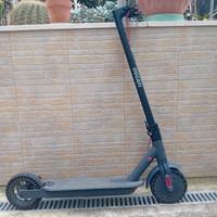 Monopattino eletrico ducati(150€ trattabili)