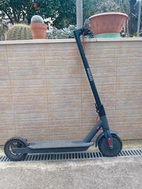 Monopattino eletrico ducati(150€ trattabili)