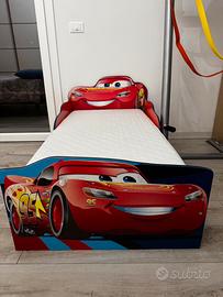 Lettino Cars per bambini con materasso