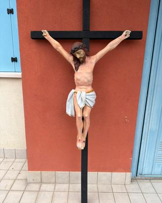 Antico grande Cristo in croce