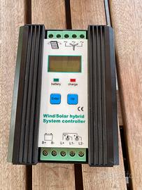 Regolatore di carica per eolico e fotovoltaico