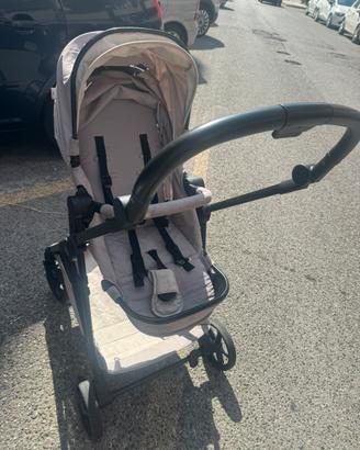 Passeggino leggero chicco