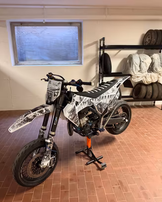 Husqvarna FC 450 supermoto