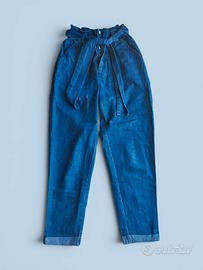 Jeans Paperbag vita alta Stradivarius – Mom Fit