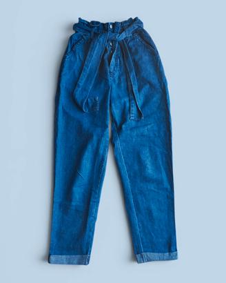 Jeans Paperbag vita alta Stradivarius – Mom Fit