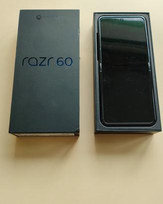 Motorola Razr 60 pari al nuovo