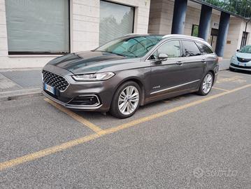 Ford Mondeo Vignale SW hibryd