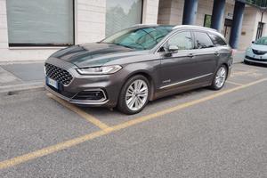 Ford Mondeo Vignale SW hibryd
