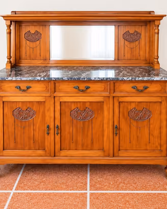 Grande credenza con specchio centrale