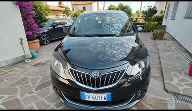 Lancia Ypsilon Platino 