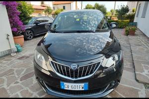 Lancia Ypsilon Platino 