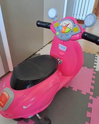 Vespa Primavera Rosa 1-5 anni
