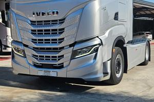 Iveco S-WAY 530