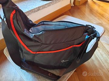 borsa fotografica Lowepro Passport Sling