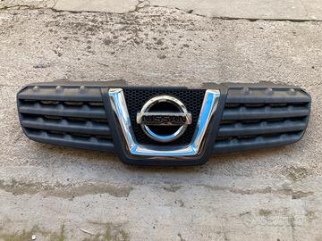 Mascherina griglia radiatore Nissan Qashqai 2009