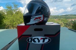 Casco KYT NF-R