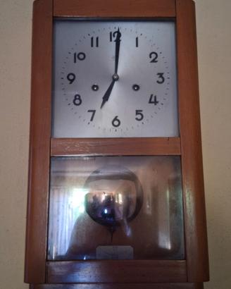 orologio a pendolo