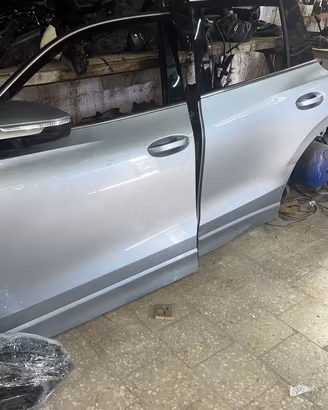 Disponibile porte portellone Volkswagen tiguan