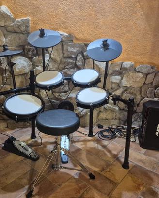 Batteria elettronica Alesis Nitro Max + amplificat