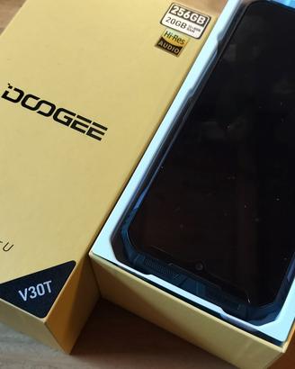 Doogee smartphone indistruttibile 