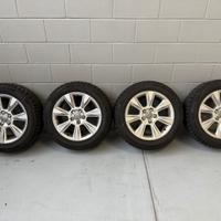 Cerchi e gomme  Audi 225 50 R17