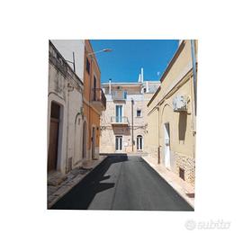 Intero stabile in Via Trieste 12,14