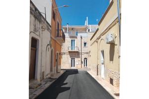 Intero stabile in Via Trieste 12,14
